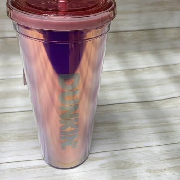 Limited Edition Dunkin Donuts valentine’s pink holographic tumbler - Picture 4 of 5